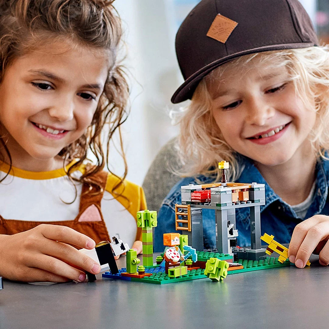 Brick Pops Inc. LEGO Minecraft 21158 The Panda Nursery (204 Pieces) Building Kit New 2020 7 Brick Pops Inc. LEGO Minecraft 21158 The Panda Nursery (204 Pieces) Building Kit New 2020