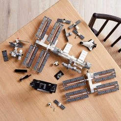 Brick Pops Inc. LEGO Ideas 21321 International Space Station (864 Pieces) Building Kit New 2020