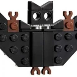 Brick Pops Inc. LEGO Classic 11009 Bricks And Lights