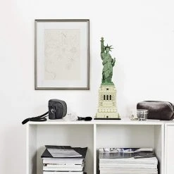 Brick Pops Inc. LEGO Architecture 21042 Statue Of Liberty (1685 Pieces) Building Kit