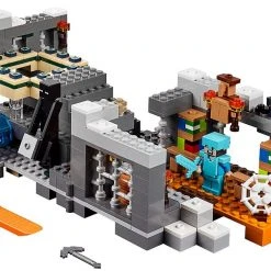Brick Pops Inc. LEGO Minecraft 21124 The End Portal (559 Pieces) Building Kit