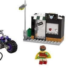 Brick Pops Inc. LEGO The Batman Movie 70902 Catwoman Catcycle Chase (139 Pieces) Building Kit