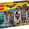 Brick Pops Inc. LEGO The Batman Movie 70912 Arkham Asylum (1628 Pieces) Building Kit 2 Brick Pops Inc. LEGO The Batman Movie 70912 Arkham Asylum (1628 Pieces) Building Kit