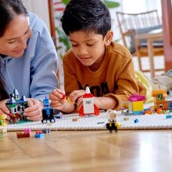 Brick Pops Inc. LEGO Classic 11004 Windows Of Creativity (450 Pieces) Building Kit