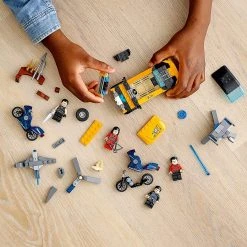 Brick Pops Inc. LEGO Marvel Shang-Chi 76176 Escape From The Ten Rings (321 Pieces) Building Kit