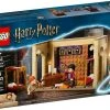 Brick Pops Inc. LEGO Harry Potter 40452 Hogwarts Gryffindor Dorms (148 Pieces) Building Kit